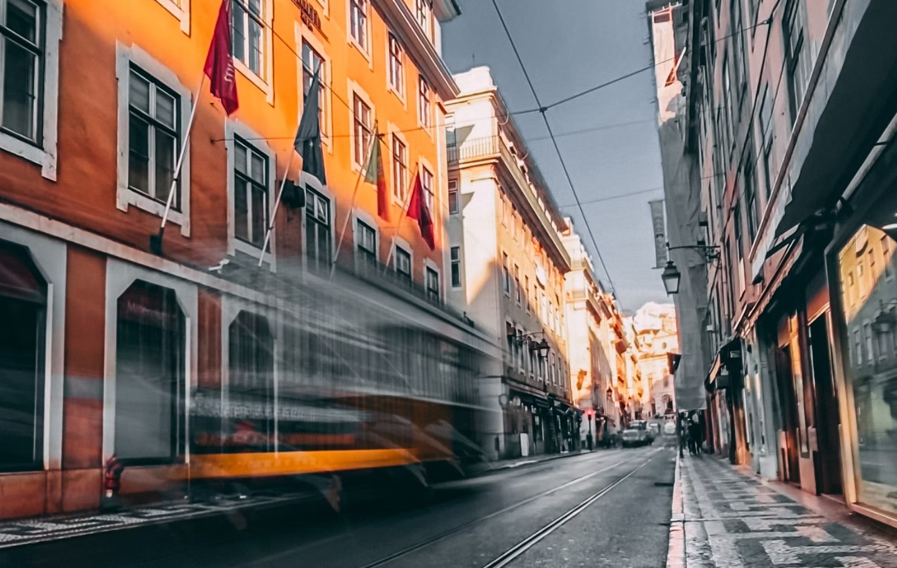 Lisbon streets, photo by Michal Hajtas