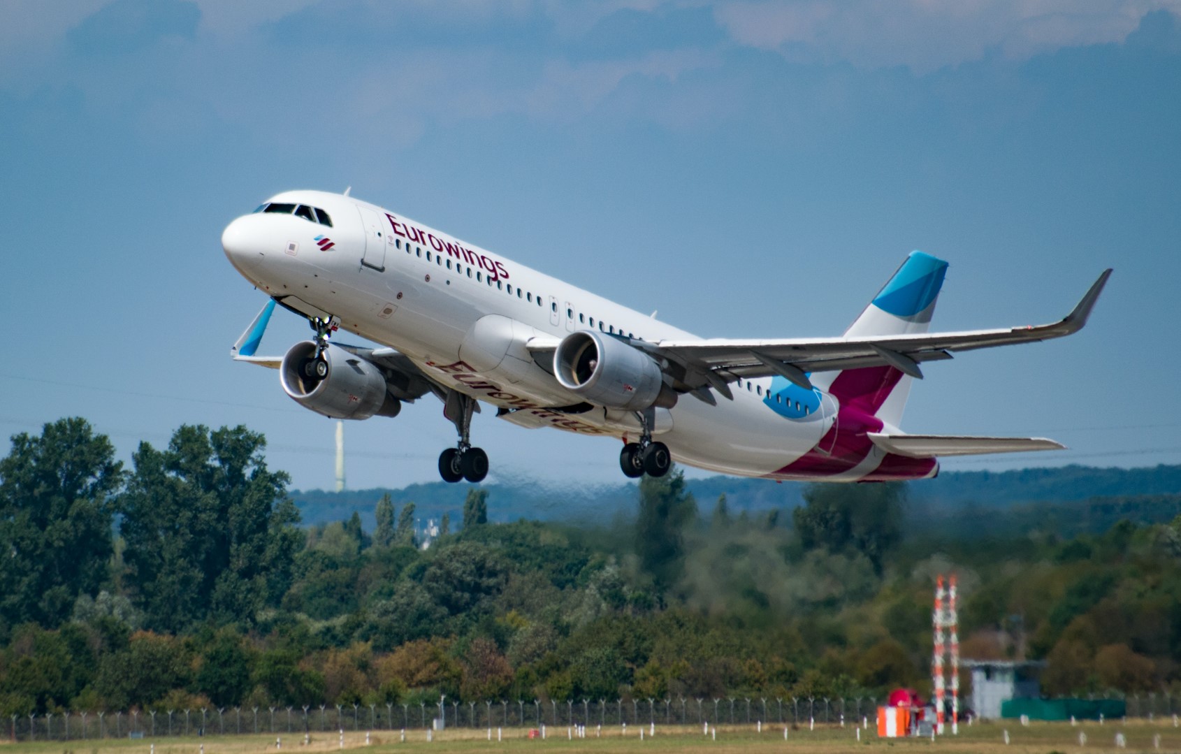 Eurowings airplane kae off