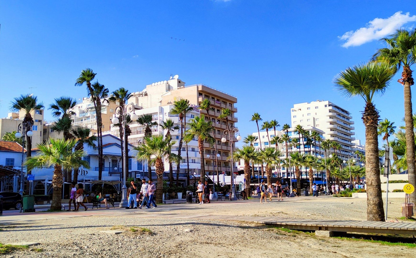 Larnaka, plaża Finikoudes