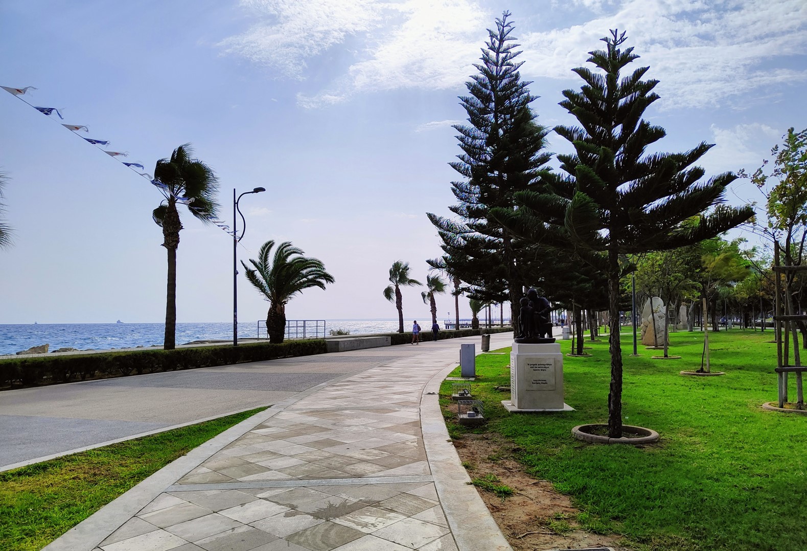 Molos Promenade in Limassol, Cyprus. Photo to Van Flyer, PixMeta Studio