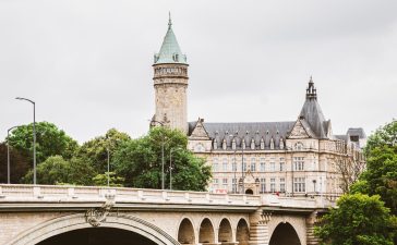 Fly to Luxembourg with Luxair, Ryanair, Easyjet, KLM, Air France and other airlines