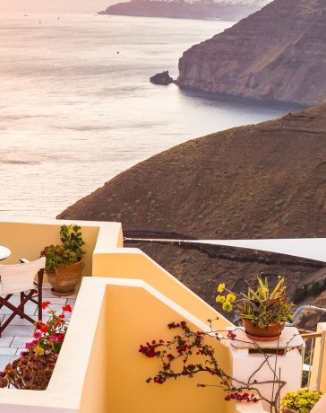 Find flights to Santorini Thira island, Greece