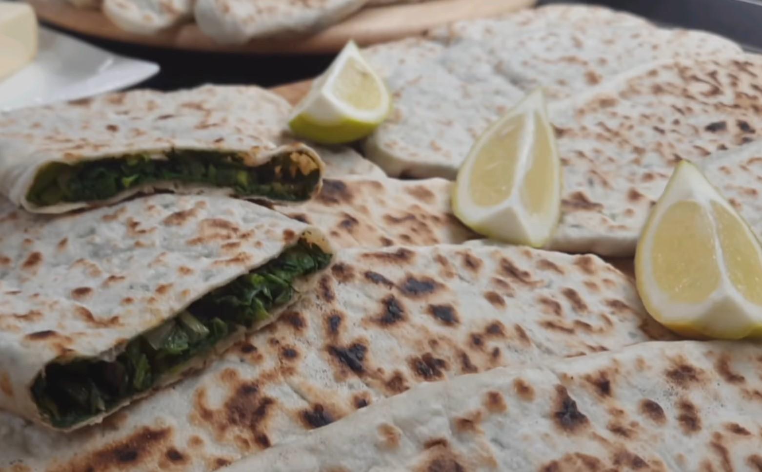 Zhingyalov hats (Ժինգյալով հաց) - Armenian cuisine