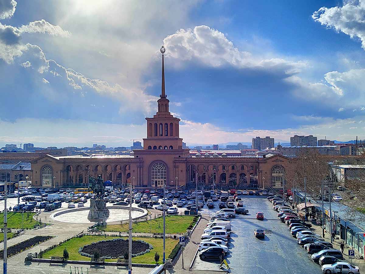 Yerevan, Central Train Station, Sasuntsi Davit Square.